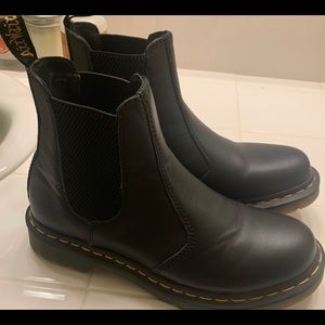 Dr Martens Chelsea Boots